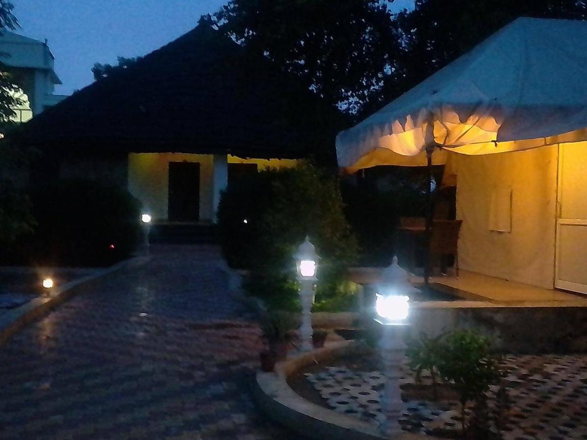 Neelkanth'S Bagar Inn Resort Jhunjhunu Eksteriør bilde
