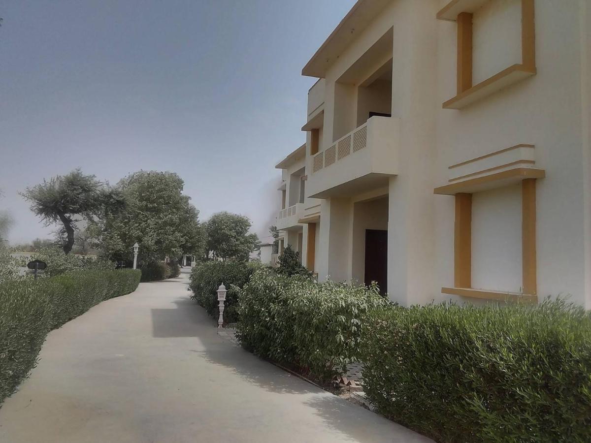 Neelkanth'S Bagar Inn Resort Jhunjhunu Eksteriør bilde