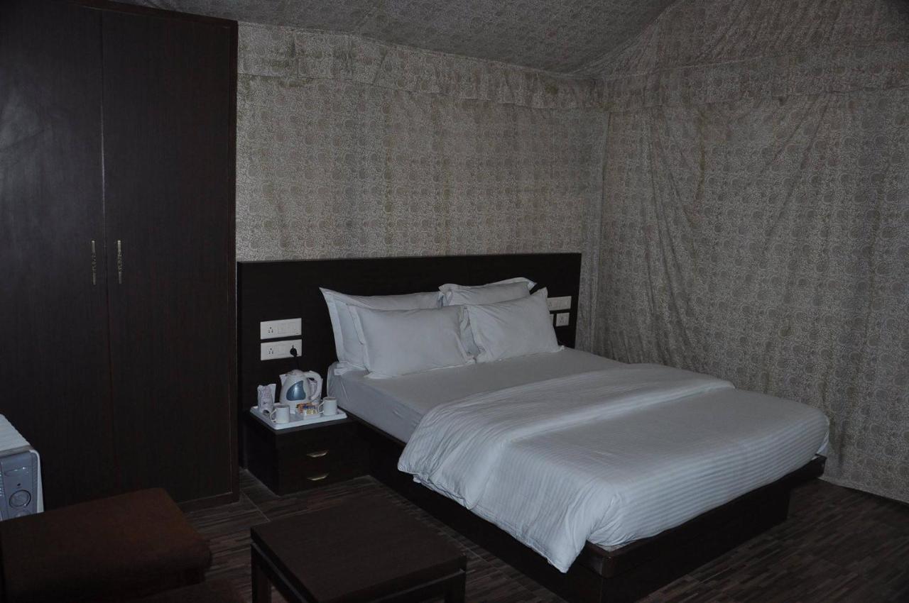 Neelkanth'S Bagar Inn Resort Jhunjhunu Eksteriør bilde