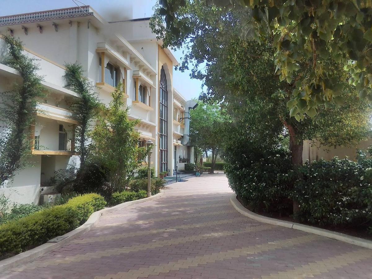 Neelkanth'S Bagar Inn Resort Jhunjhunu Eksteriør bilde
